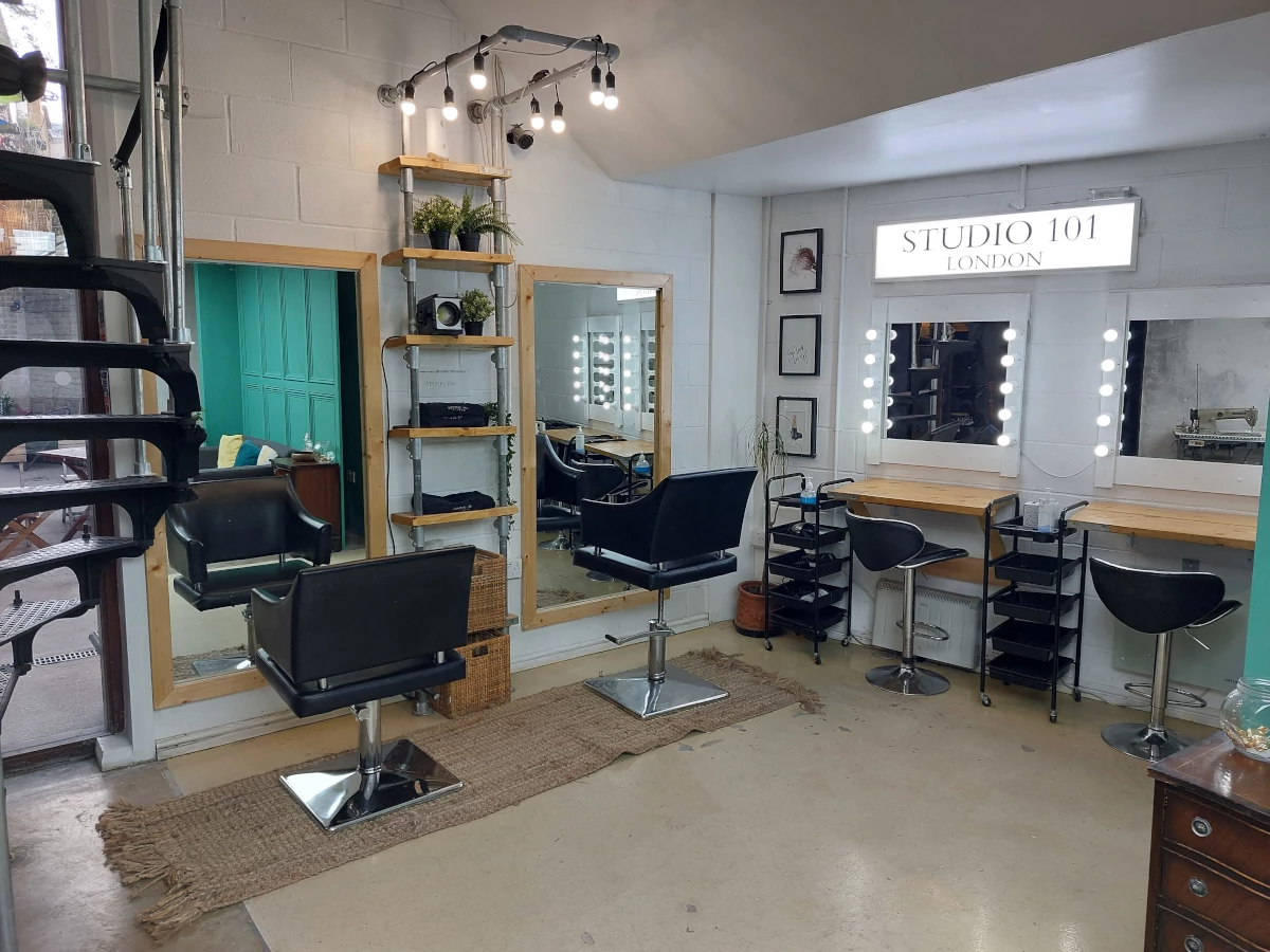 studio beauty salon make up tables 