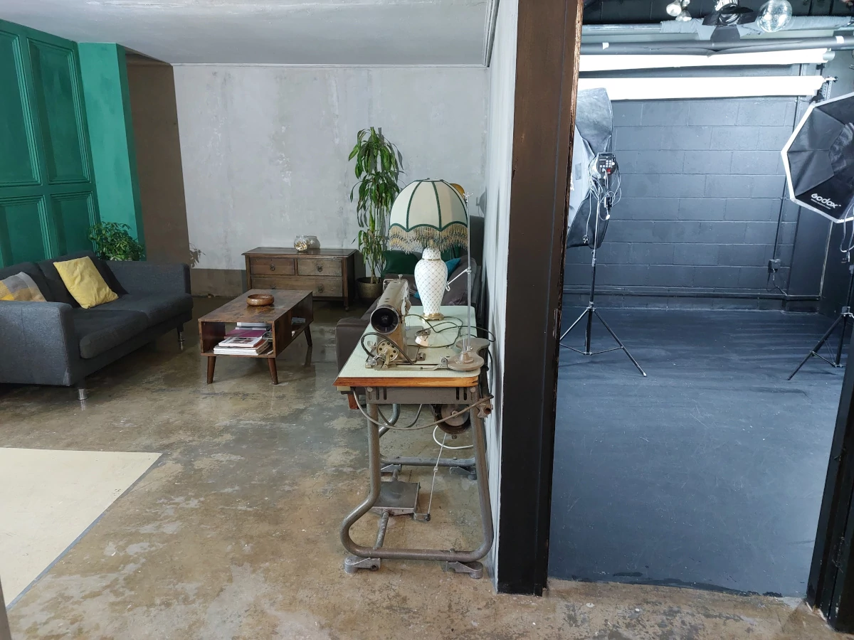 lounge and black studio2 
