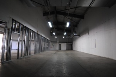 Special offer prices for photography shoots start from �150 for 4 hours which includes the use of 2 Elinchrom Lights D Lite 4 (400 w) + 2 Soft boxes + Calumet Stands and Prolinca Infrared Trigger.   For more info call Hannah on 07725464442.