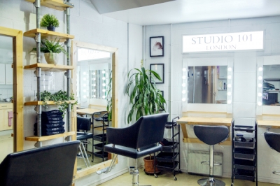 <br>3. Maximum of 10 people allowed in the building to ensure that social distancing
rules can be followed
<br>4. All frequently touched surfaces are being sanitised before and after every
booking, including: door and all other handles, make up area, hand rails, all used
photography equipment (lights, stands, triggers etc.), kitchenette, bathroom.
<br>5. We ask all our clients to wash and sanitise their hands upon arrival and
throughout their booking. We have installed two sanitising stations in our studio
(in the lounge and make up areas). There are two sinks with antibacterial hand
wash available.